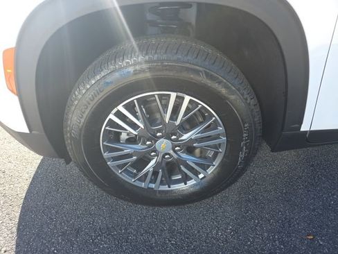 New 2026 Chevrolet Traverse LT w/ Driver Confidence Package image 6