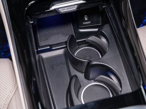 Certified 2026 Mercedes-Benz GLC 300 4MATIC image 19