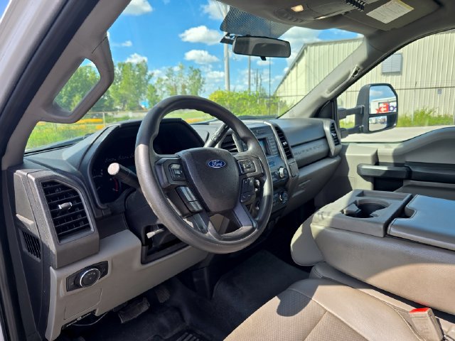 Used 2019 Ford F550 2WD Regular Cab Super Duty image 13