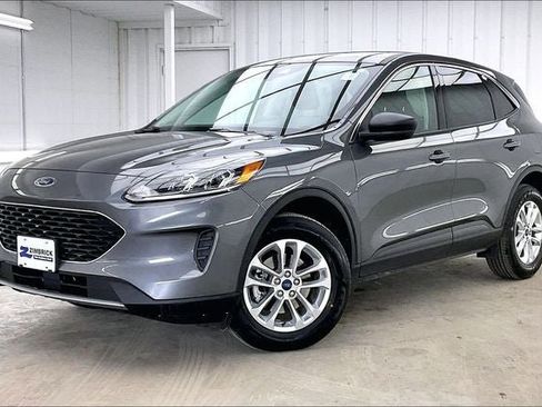 Used 2022 Ford Escape SE AWD/4WD image 2