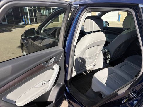 Used 2021 Audi Q5 2.0T Premium Plus w/ Premium Plus Package AWD/4WD image 25
