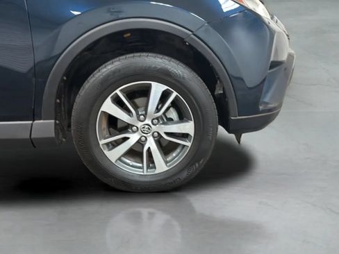 Used 2018 Toyota RAV4 XLE w/ Plus Extra Value Package FWD image 24