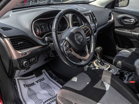 Used 2014 Jeep Cherokee Latitude FWD image 15
