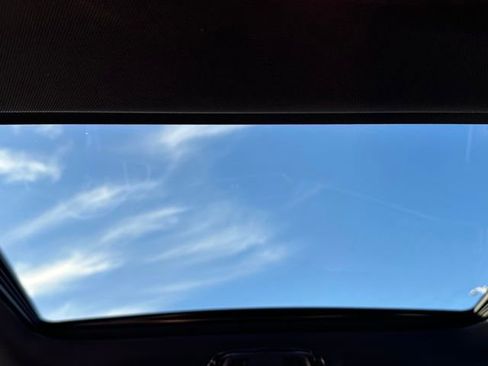 Used 2023 BMW 330i xDrive Sedan w/ M Sport Package image 14