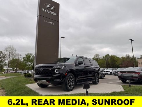 Used 2024 Chevrolet Suburban Z71 w/ Off-Road Capability Package AWD/4WD image 1