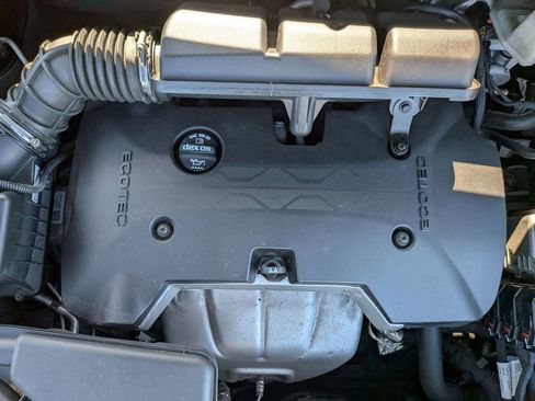 Used 2020 Buick Envision Essence FWD image 12