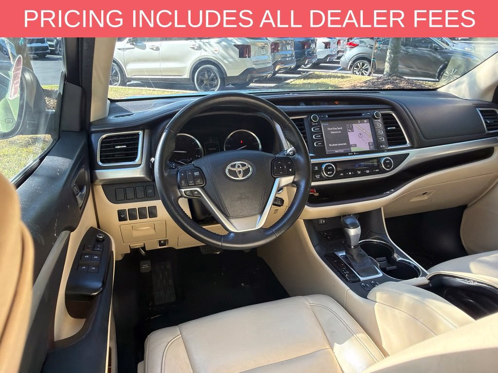 Used 2015 Toyota Highlander XLE FWD image 8