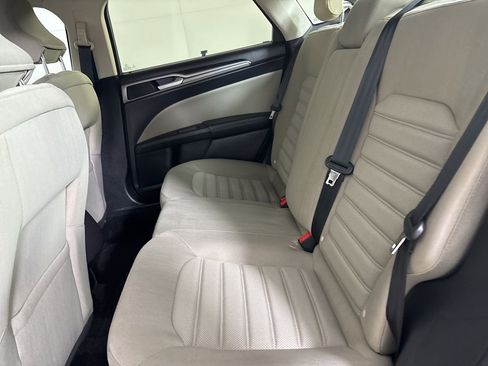 Used 2018 Ford Fusion S image 21