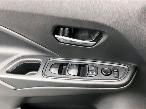 New 2025 Nissan Versa SV w/ Trunk Package image 30