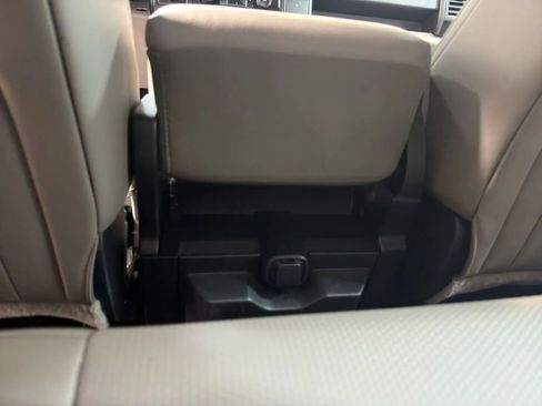 Used 2016 Ford F150 XL w/ Heavy-Duty Payload Package image 19