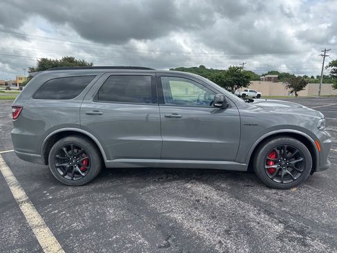 Used 2024 Dodge Durango R/T w/ Tow 'N Go Group AWD/4WD image 4