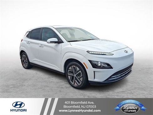 Used 2023 Hyundai Kona SEL image 1