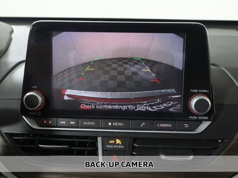 Used 2023 Nissan Altima 2.5 SV FWD image 4