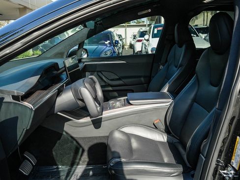 Used 2023 Tesla Model X AWD/4WD image 16