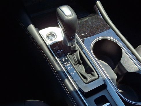 Certified 2024 Nissan Altima 2.5 SV w/ SV Premium Package FWD image 16