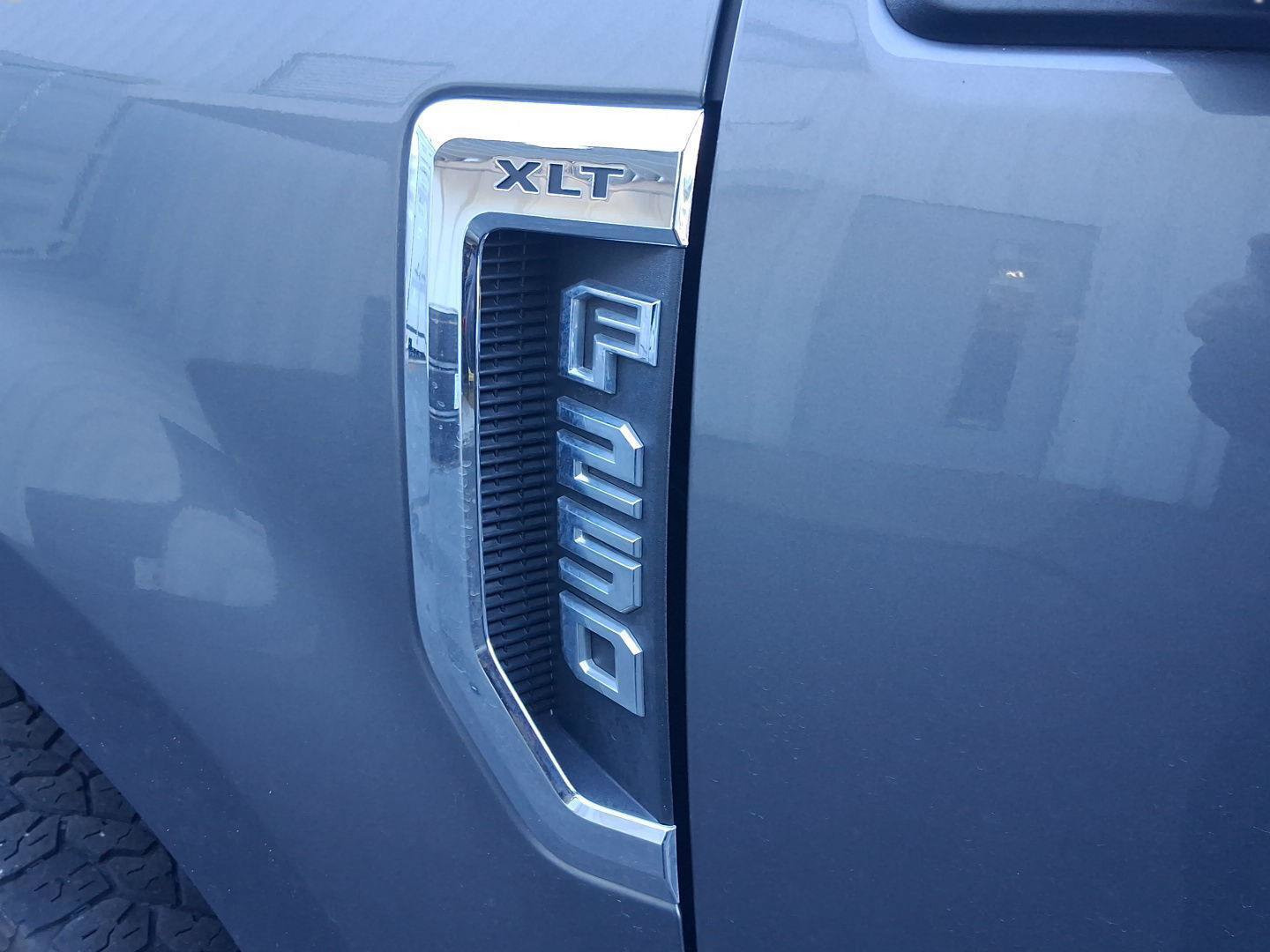 Used 2022 Ford F250 XLT w/ XLT Premium Package AWD/4WD image 8