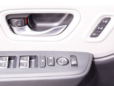 Certified 2025 Honda Pilot EX-L image 28