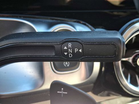 Certified 2023 Mercedes-Benz GLB 250 4MATIC image 13