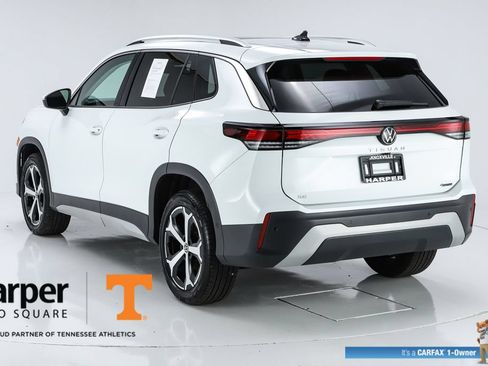 Used 2025 Volkswagen Tiguan SE w/ Panoramic Sunroof Package AWD/4WD image 46