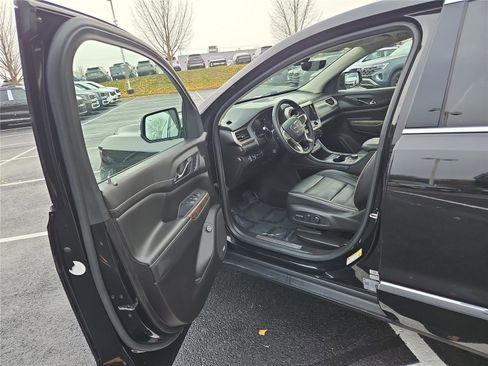 Used 2023 GMC Acadia Denali w/ Denali Ultimate Package image 12