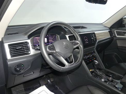 Used 2022 Volkswagen Atlas SEL AWD/4WD image 24