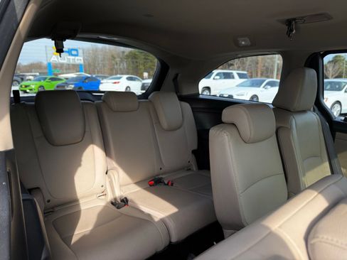 Used 2019 Honda Odyssey EX-L image 24