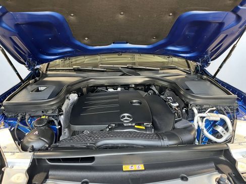 Used 2023 Mercedes-Benz GLC 300 4MATIC image 7