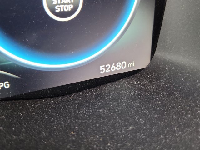Used 2023 Hyundai Santa Fe Calligraphy FWD image 3