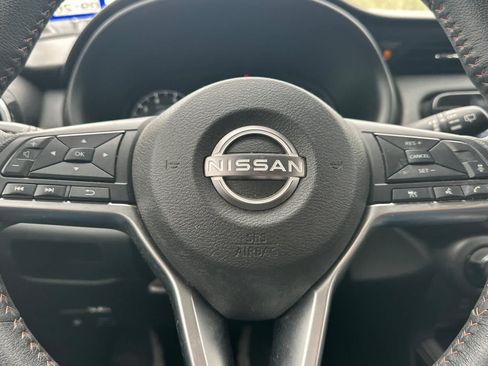 Certified 2023 Nissan Kicks SR FWD image 25