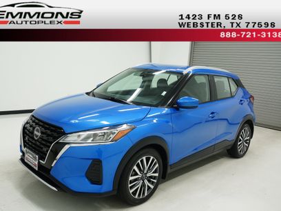 Used 2023 Nissan Kicks SV
