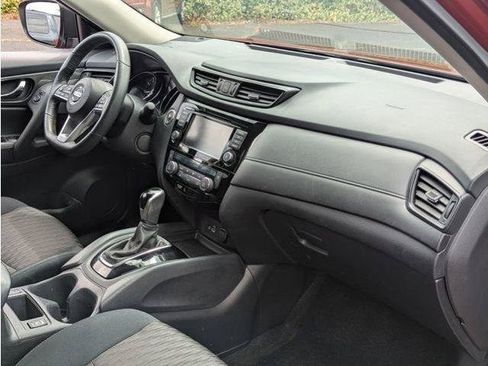 Used 2018 Nissan Rogue SV AWD/4WD image 72