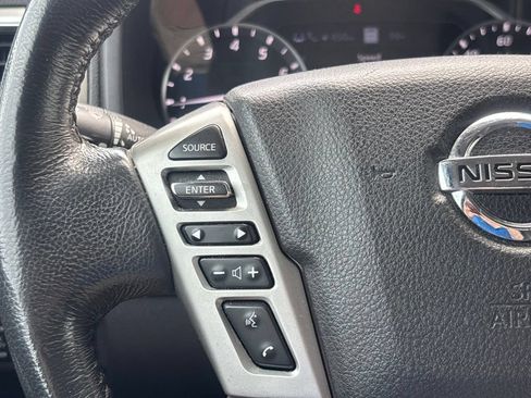 Used 2021 Nissan Titan SV w/ SV Convenience Package AWD/4WD image 20