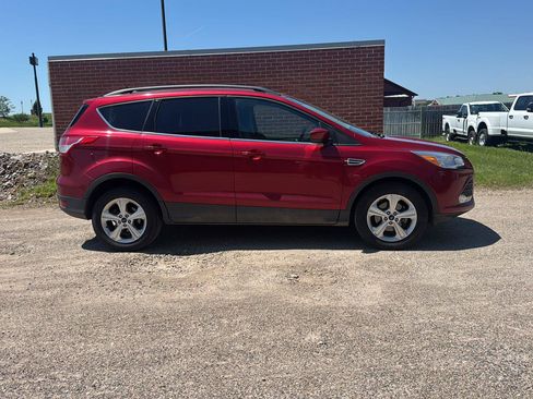 Used 2014 Ford Escape SE w/ Equipment Group 201A FWD image 3