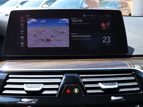 Used 2020 BMW 530i w/ Convenience Package RWD image 48