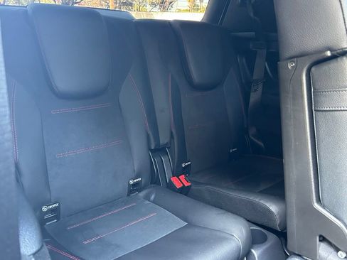 Used 2023 Mercedes-Benz GLB 250 image 42