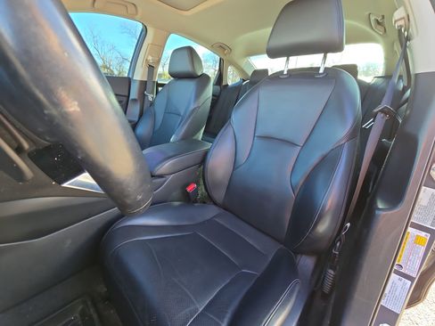 Used 2023 Honda Accord Touring image 11