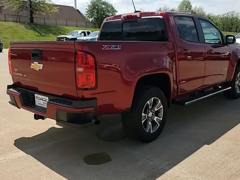 Used 2018 Chevrolet Colorado Z71 AWD/4WD image 8