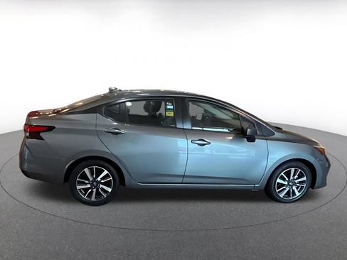 Used 2025 Nissan Versa SV FWD image 16