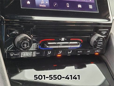 Used 2025 Jeep Grand Cherokee Laredo X image 23