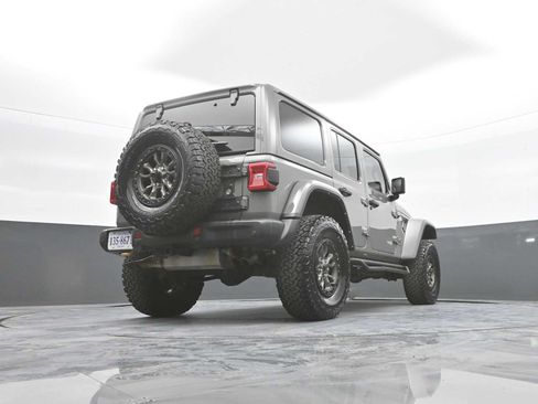 Used 2021 Jeep Wrangler Unlimited Rubicon w/ Dual Top Group AWD/4WD image 52