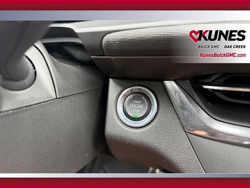 Used 2025 Buick Envista Preferred w/ Convenience I Package FWD image 30