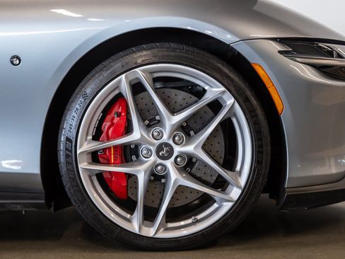 Used 2021 Ferrari Roma RWD image 15