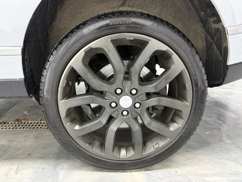 Used 2017 Land Rover Range Rover Supercharged AWD/4WD image 27