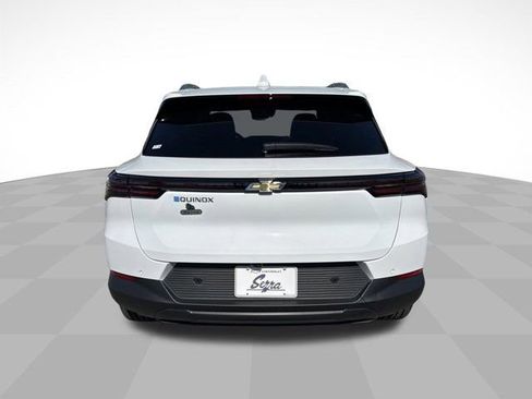 New 2026 Chevrolet Equinox EV LT FWD image 8