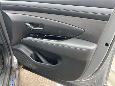 Used 2025 Hyundai Tucson Limited AWD/4WD image 22
