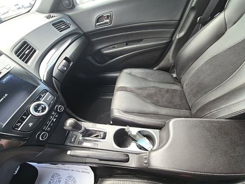 Used 2022 Acura ILX FWD image 23