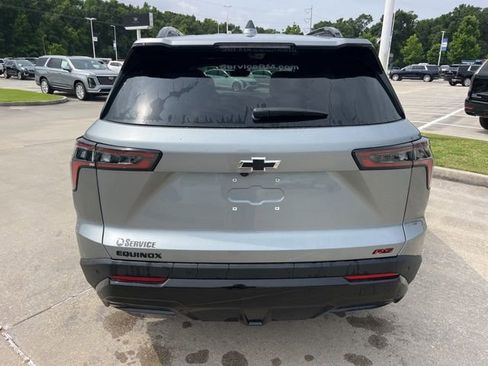 New 2026 Chevrolet Equinox RS w/ Convenience Package III FWD image 5