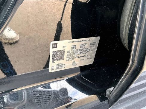 Used 2018 Chevrolet Suburban Premier image 20