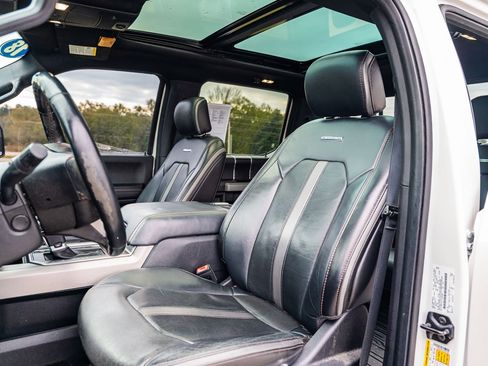 Certified 2018 Ford F150 Platinum w/ Equipment Group 701A Luxury image 22