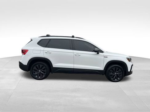 Used 2022 Volkswagen Taos S image 6